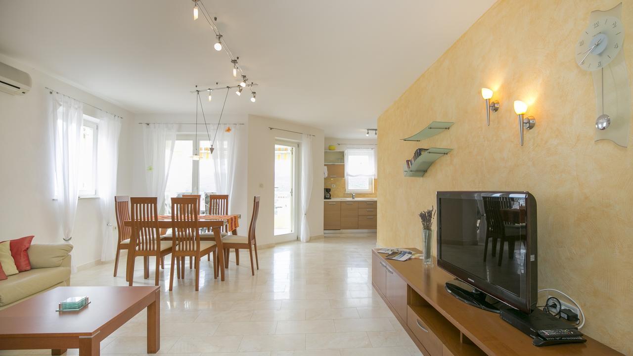 Apartment Jadranka Rabac Buitenkant foto